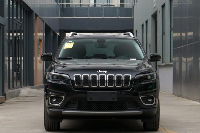 jeep自由光：怀揣25万，换车坚持提了Jeep自由光，车主说了真心话