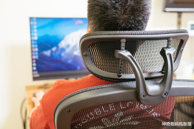 网易严选|老罗3小时直播，我只记住了他坐的那把椅子：网易严选人体工学椅