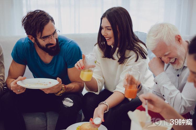 肿瘤@有人患两种癌还能长期存活,是不是运气好?4个原因你羡慕不来