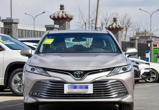 丰田凯美瑞@丰田凯美瑞好在哪里?开凯美瑞的都是什么人?车主说了用车体验