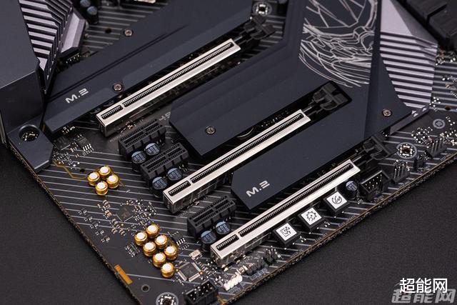 自动化|iGame Z490 Vulcan X主板评测：均衡的十代酷睿座驾
