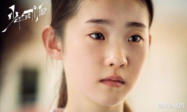 娱乐圈@她的颜值曾惊艳众人，但进了娱乐圈后好像就一般了