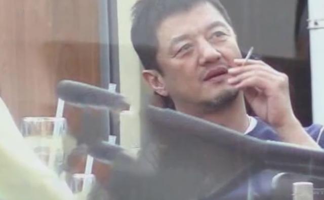 李亚鹏|商场失意情场得意,李亚鹏又交年轻小女友,他的异性缘就这么牛?