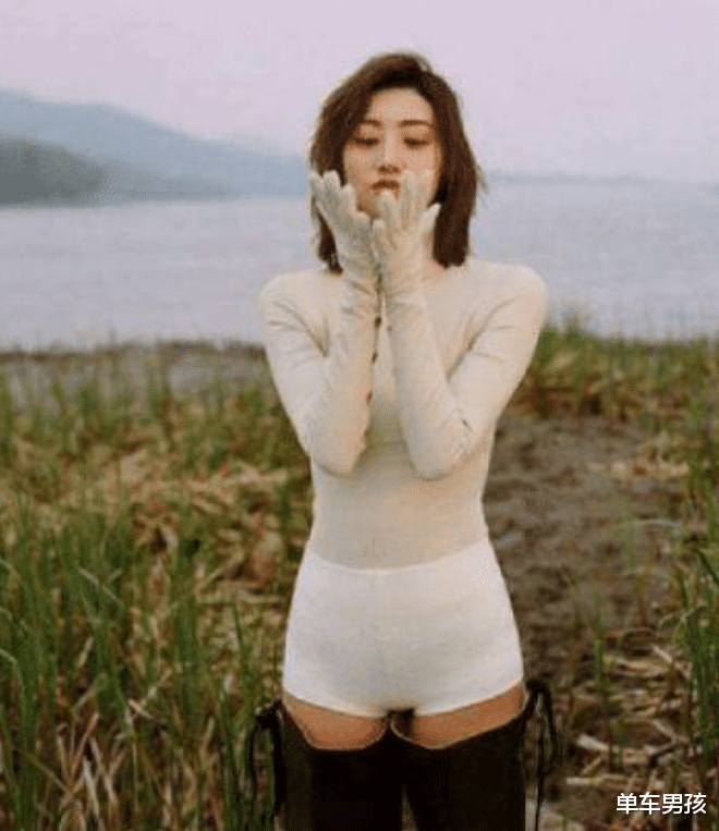 景甜|有种“野蛮”叫景甜的安全裤，造型一言难尽，难怪张继科不喜欢。