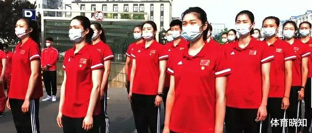 [颜妮]颜妮位置真的悬了！女排集训加入新面孔，东京奥运面临五选三