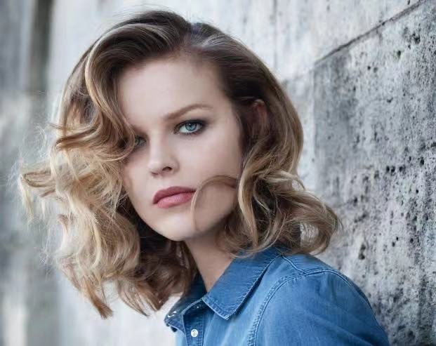 莱昂纳多·迪卡普里奥|莱昂纳多年轻时是有多帅?看看他的前女友们就知道了