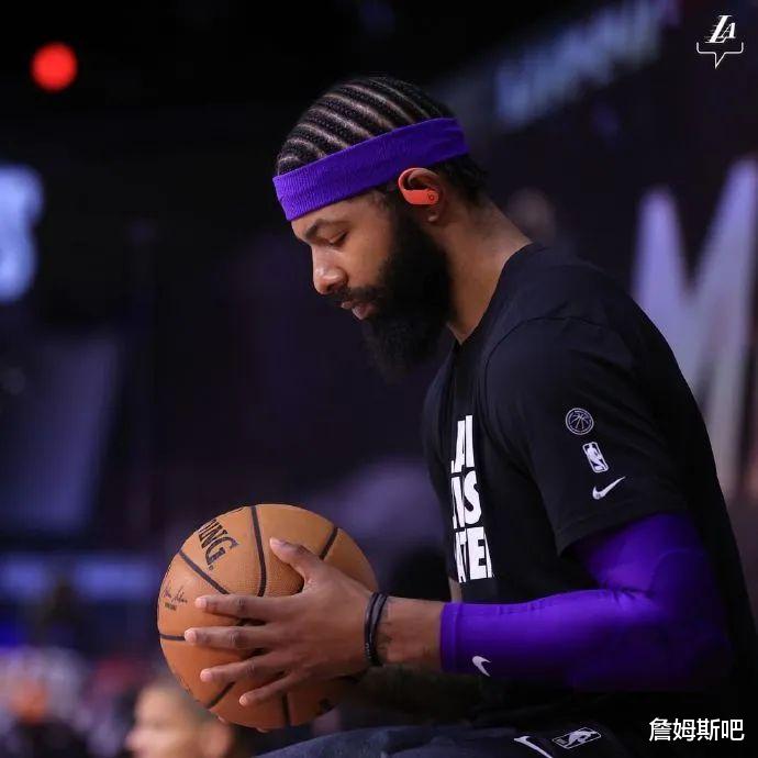 湖人队|湖人大比分3-1领先火箭，弃用中锋却派上奇兵，卡鲁索和詹姆斯一同杀死比赛