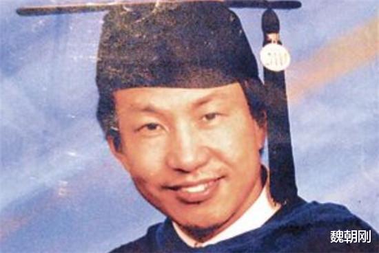 『清华大学』痛惜天才：他是高考状元，清华最年轻教授，却在异国高桥一跃而下