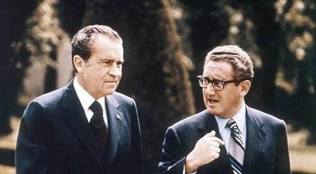 苏联|珍宝岛战役后,苏联欲对中国实施核打击,毛泽东一语粉碎其阴谋