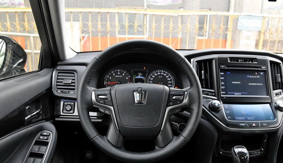 「奔驰」买奔驰宝马大多为了面子，但选择这四款车，多半是懂车的成功人士