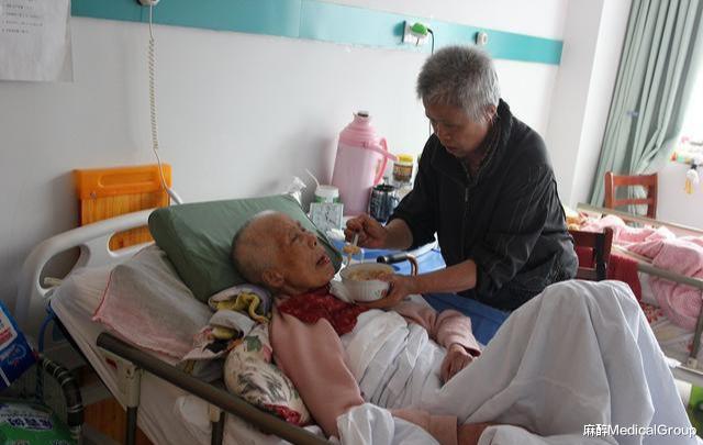 【咳嗽】人在离世前，为什么会有回光返照？