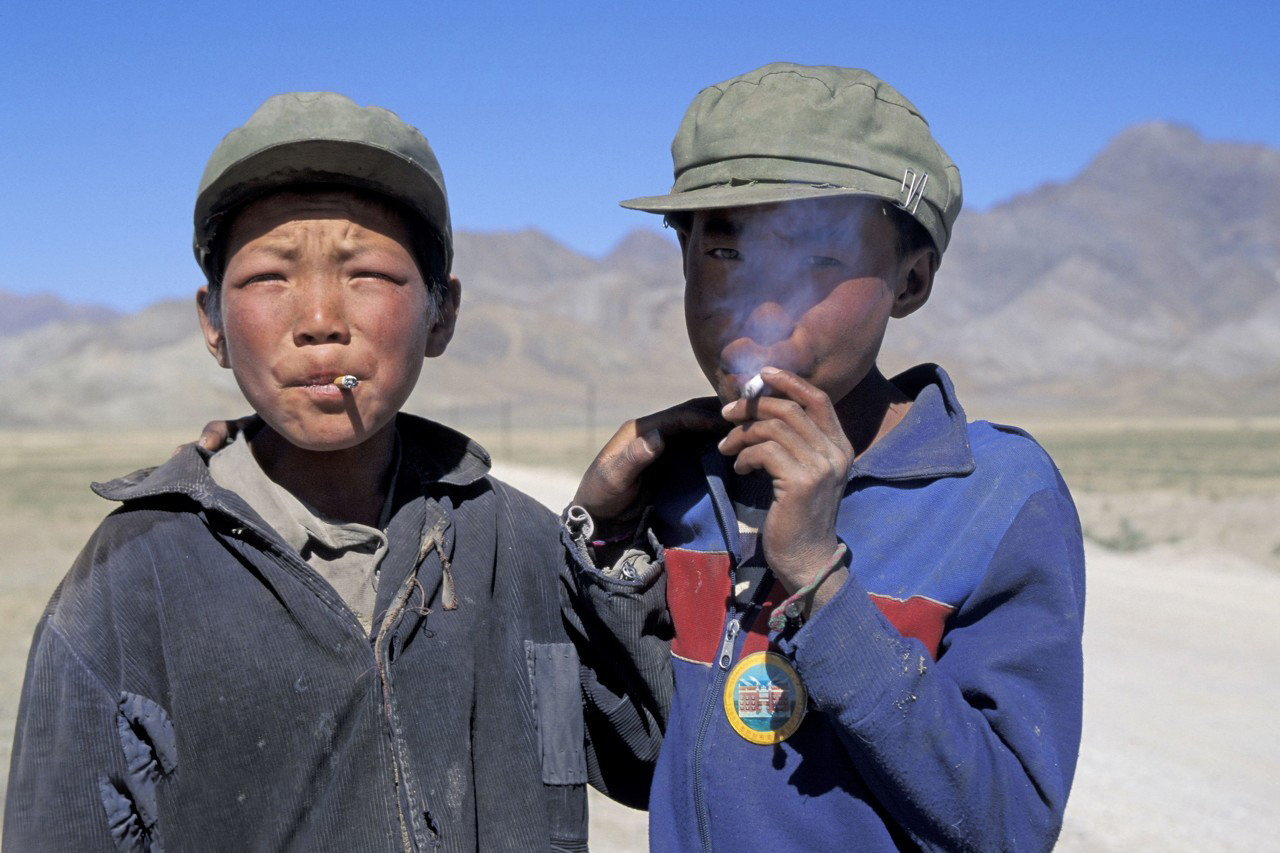 高原：抽烟人士注意了，去西藏旅游一定要记住这些！