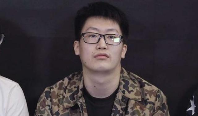 「管泽元」UZI退役管泽元落泪发声,事后玩家怒怼:我更想看你离开LPL!