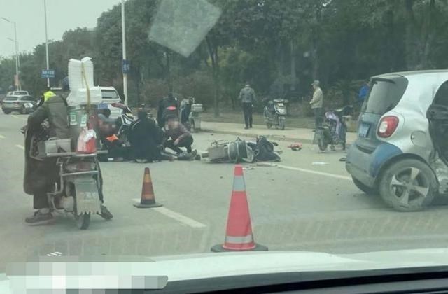 木棍的等待 福建发生一起事故，是在福州，两死一伤，惨烈现场曝光