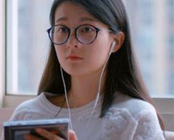#乔欣#让撒贝宁“眼睛发直”的又一个女孩