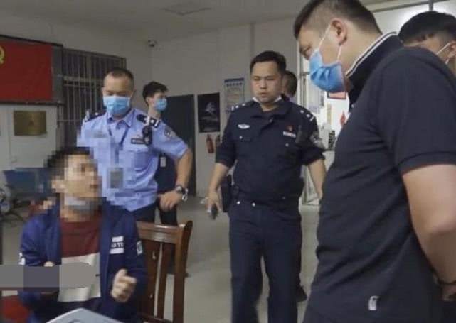 [追尾]“我买了！”男子追尾轿车后当场买下被撞车辆，还提了这一要求