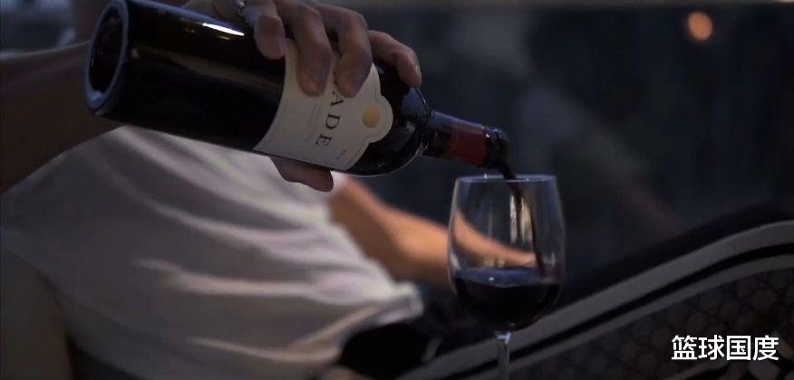 小米科技:戈登新歌现9分梗,韦德回复引热议!关系闹僵?他们或借此赚钱