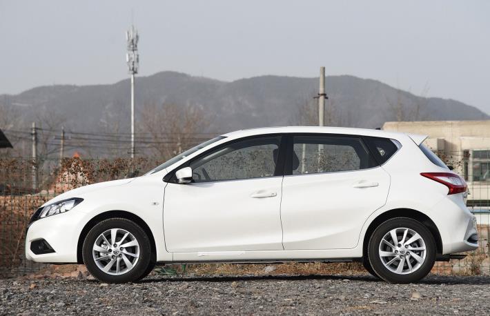 日产骐达|放弃YARiSL致炫而入手日产骐达，2个月后，车主说了用车感受！