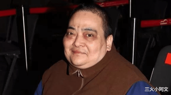 「赌王」赌王最丑的怪物女儿何超雄，年轻时竟是个超级大美人，撞脸影后林青霞