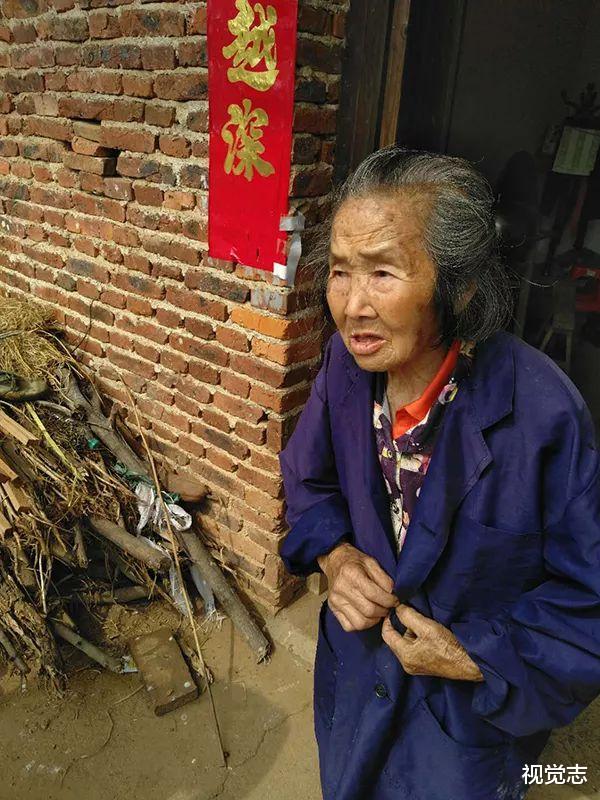 视觉志|「张玉环杀人案」改判后，他的前妻上了热搜。