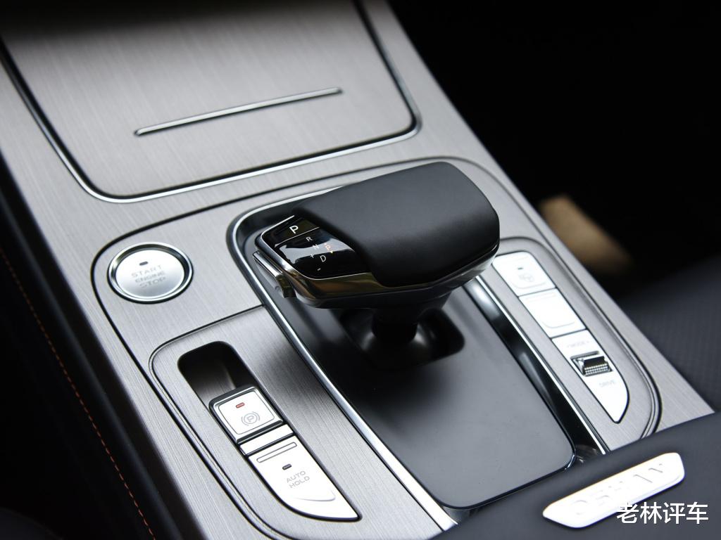 欧尚x7|“中国制造”的骄傲！隔音静如太空，每公里油钱4毛2，关键7.77万