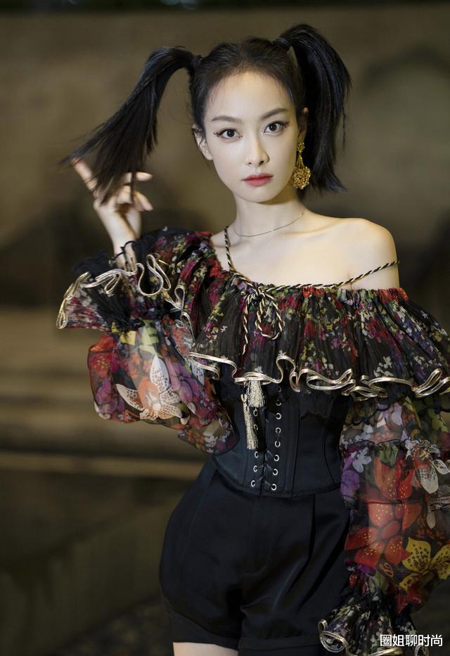 宋茜|宋茜终于扮女团样!双马尾配闪钻眼妆吸睛高调,让人移不开眼