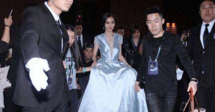 吴京|她片酬比李连杰和成龙的总和还多,走路也要钱?吴京:请不起她