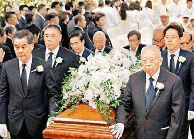 臆说古史|何鸿燊治丧名单：3位副国级4位正部级均在列，却唯独缺了这2人