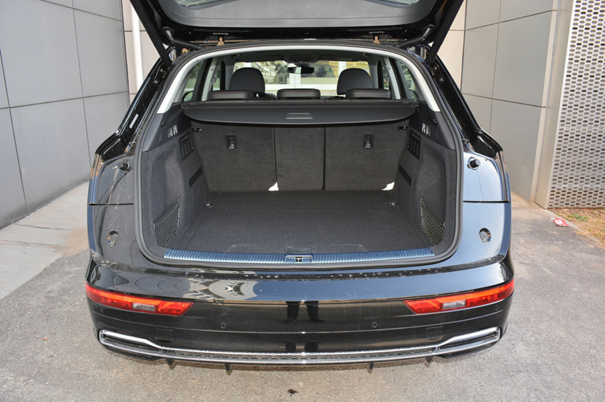 新车■又跌8万！30岁开它面子十足，五月份再卖13822辆，买途昂后悔