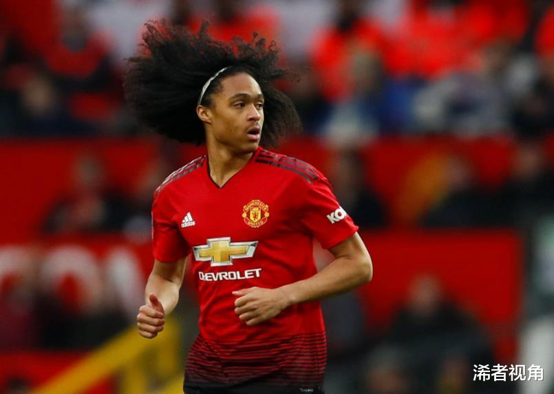 曼联|重磅! 曼联做出英明决定: 将21岁华裔新星当添头, 有望实现三赢