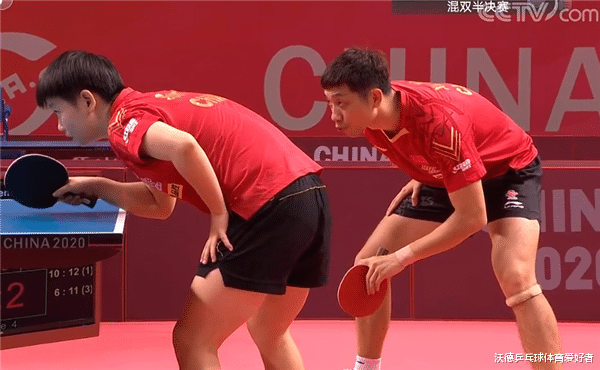 许昕|恭喜！国乒双打王许昕带小魔王4-3险胜进决赛，双王组合迎复仇战