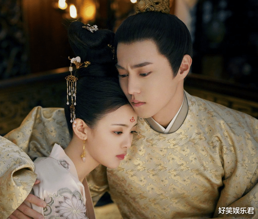 「杨超越」《长安诺》将播，杨超越大婚造型超仙，看到男女主追了