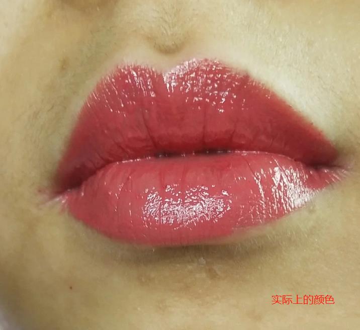 「口红」黄黑皮“踩雷”的网红色号，再火也别买，涂上显黑还土气