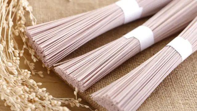 『胆固醇』42岁男子腰疼入院,查出肾衰竭,提醒:餐桌上一道“菜”最好少吃