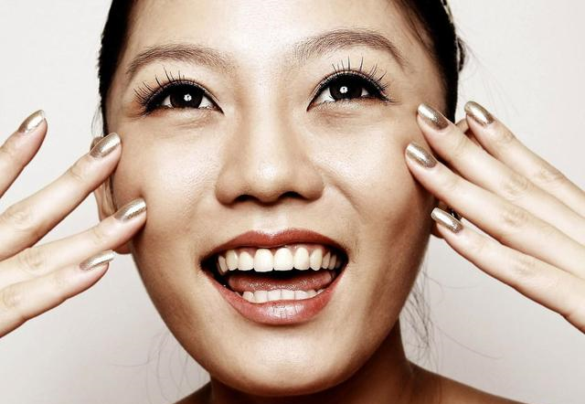 衰老|女性衰老时,“头部”会露出4个破绽,假如没有,恭喜保养得不赖