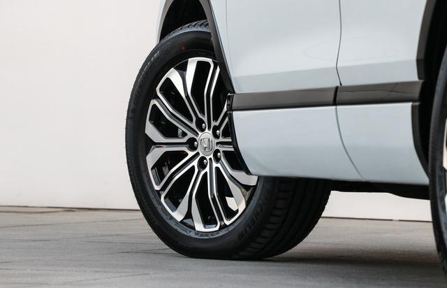 「新车」广汽本田又成功了，新车订单突破5.8万辆，油耗4.9L，看啥威兰达！