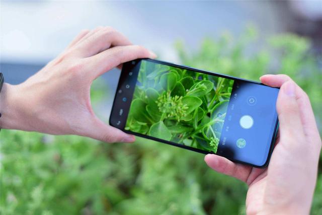 红米手机|6400万像素+4500mAh，跌至1099元，千元机能拍又“抗打”！