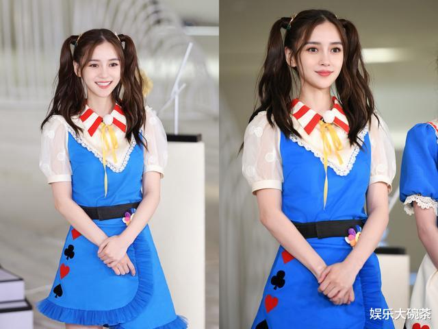 Angelababy|杨颖身穿蓝色不规则裙搭配双马尾造型变身元气少女，灵动又可爱