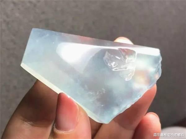 橄榄核■这才叫价值不菲！买翡翠原石就该买这样的！