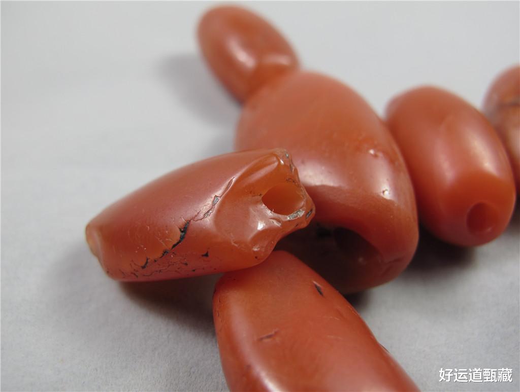 南红玛瑙|南红玛瑙两大品种：保山南红和凉山南红有什么区别呢？