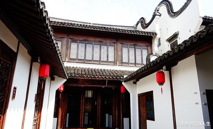 古镇：上海东北角的千年古镇，更是万里长江第一镇，景美人少不收门票