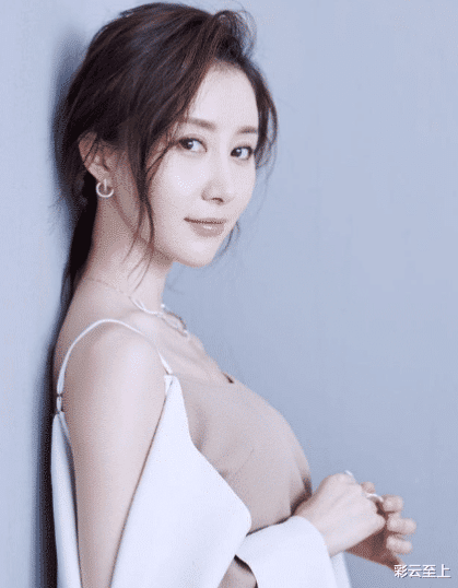 『舒畅』出道28年,拍了63部电视剧3部电影,身为前辈的她,今年才33岁