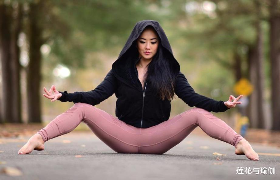 臀部|虎背熊腰影响淑女形象，尝试瘦身瑜伽动作，燃烧脂肪，体态匀称