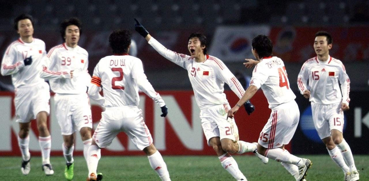 #国足#历史上，中国男足赢过韩国几次？日本呢？