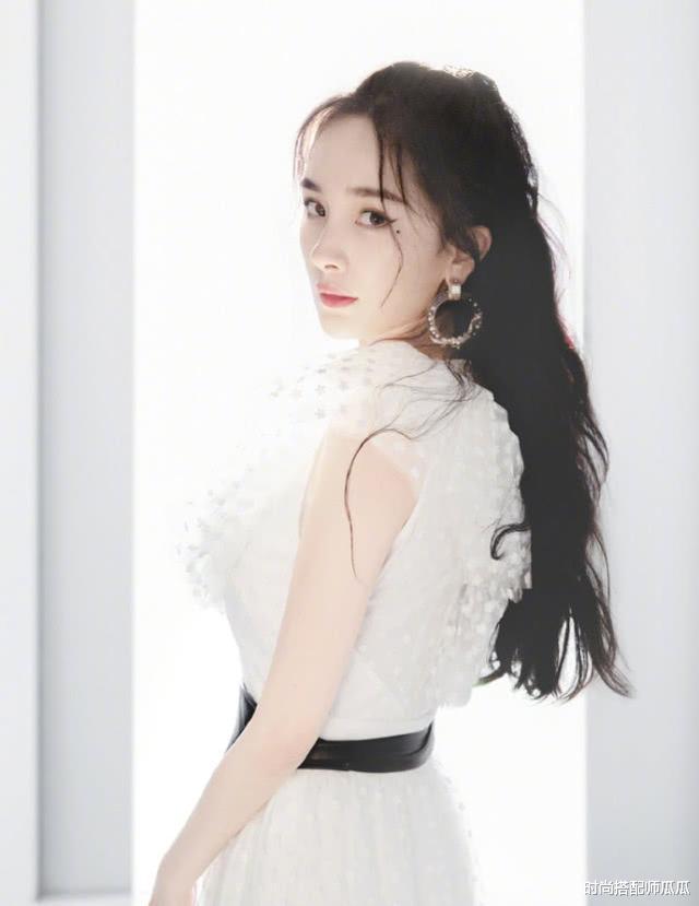 空气刘海▲?\空气刘海\退位了，今年流行这4种刘海，杨幂、郑爽都上头了