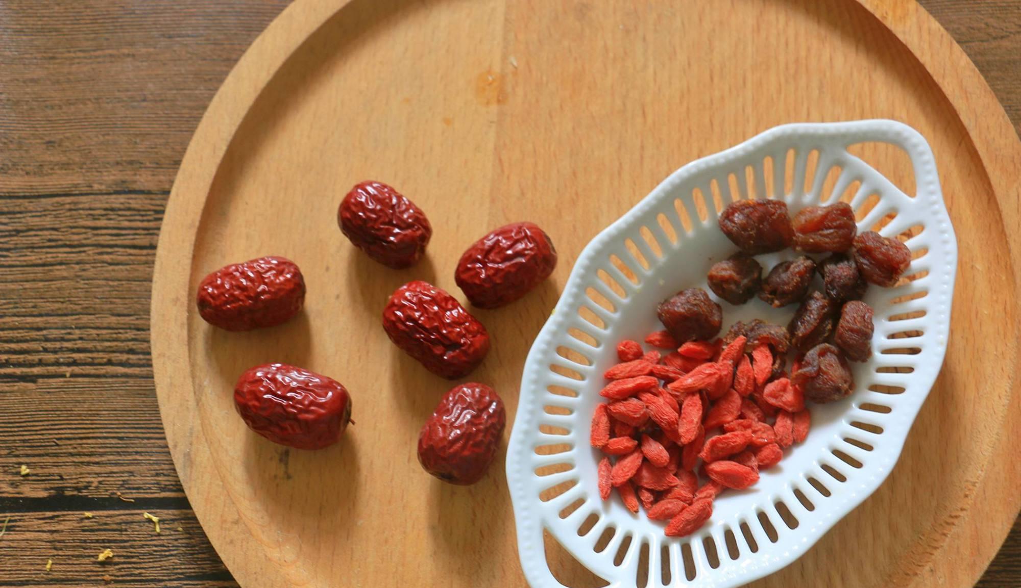 红枣@红枣是个补身体的好东西，但这4类人不能多吃，吃了是“浪费”