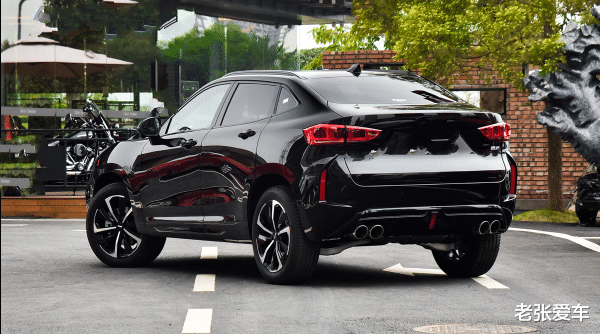 轿跑|买不起X6就买它，年轻人第一辆轿跑，带V8声浪，50万配置低至19万