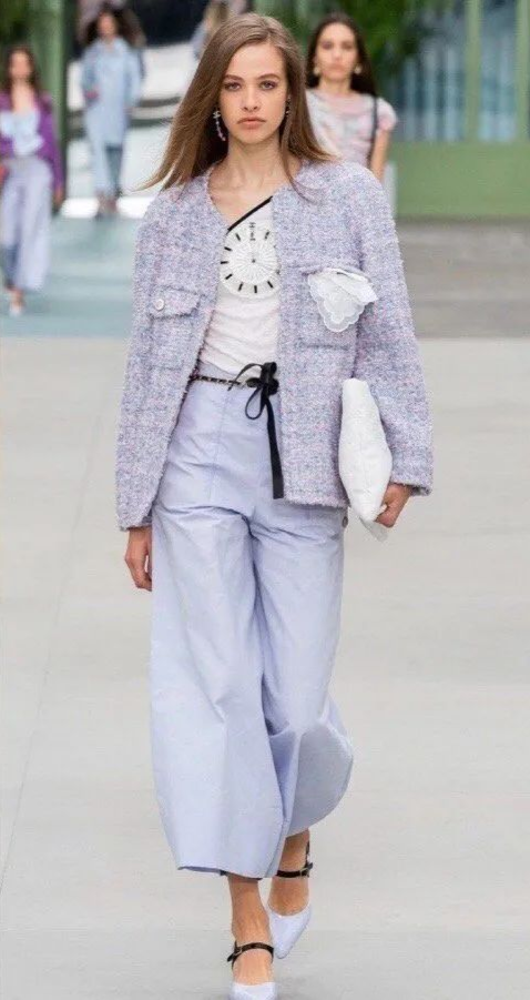 权志龙|他的消失，不是没有原因的