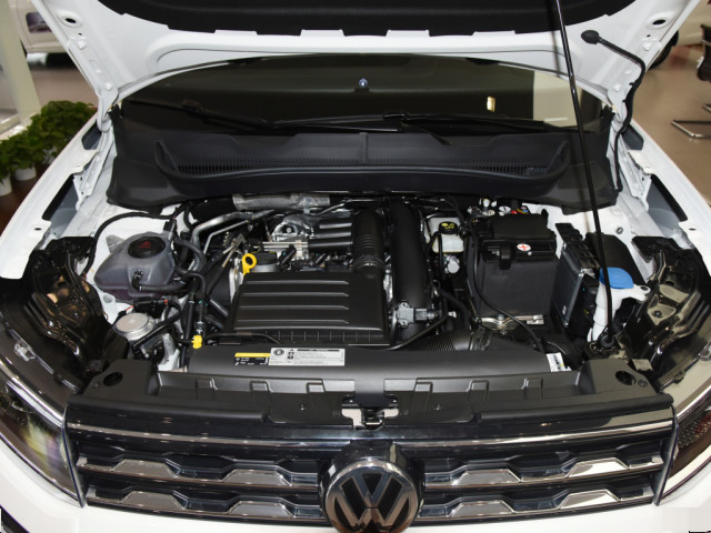 大众汽车|大众SUV起售7.49万,油耗5.7L,标配四缸发动机,还考虑缤智?