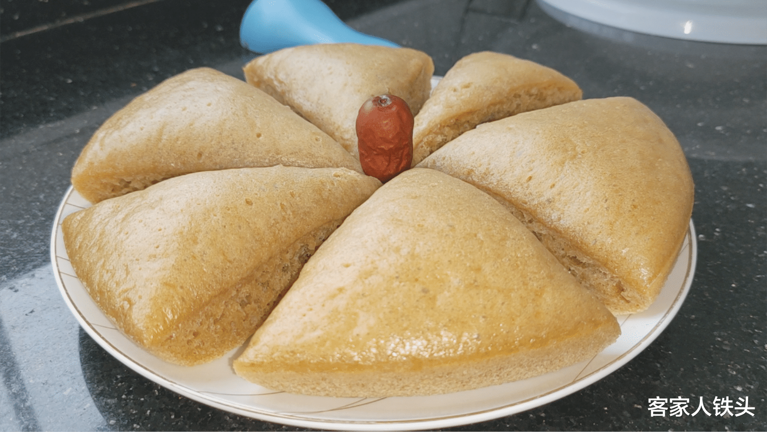 红糖@早餐吃啥好?手把手教你客家马拉糕,配方简单易做,便宜又好吃!